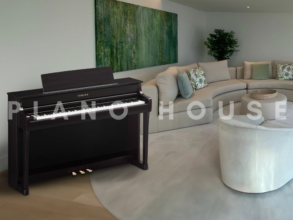 YAMAHA CLP-845 R - Góc nhìn thực tế 6